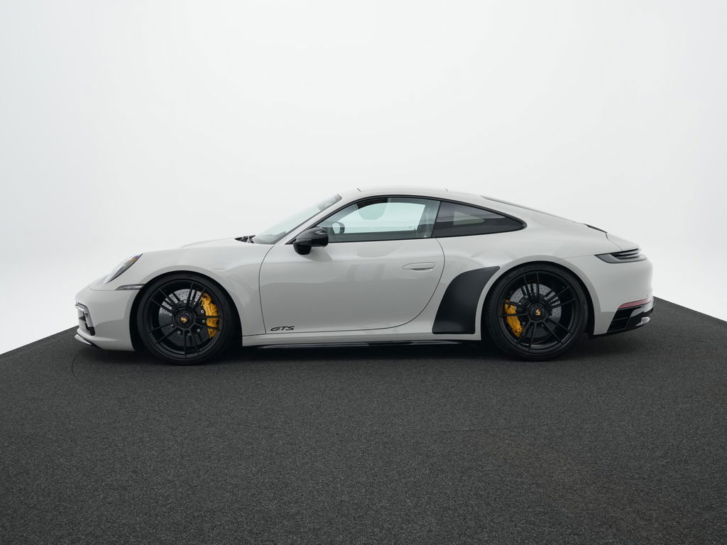 Porsche 992 Carrera GTS