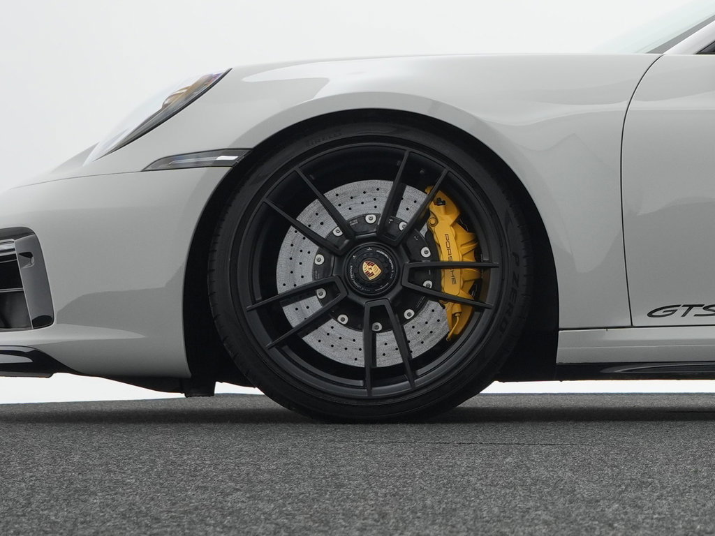 Porsche 992 Carrera GTS