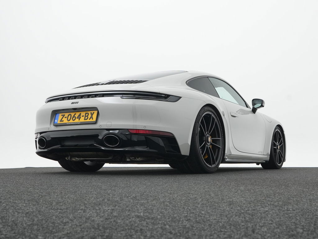 Porsche 992 Carrera GTS