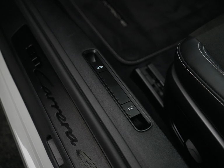 Porsche 992 Carrera GTS