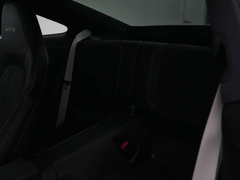 Porsche 992 Carrera GTS