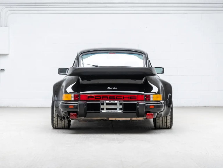 Porsche 911 Turbo 3.3