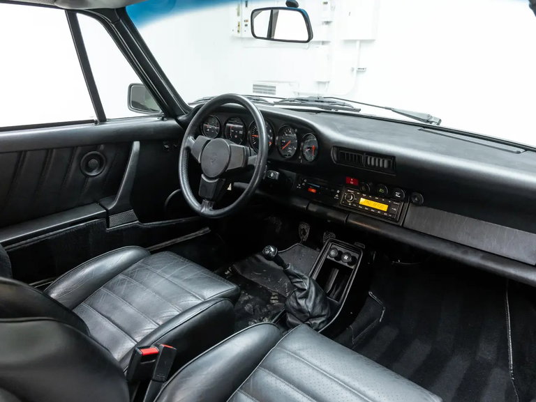 Porsche 911 Turbo 3.3