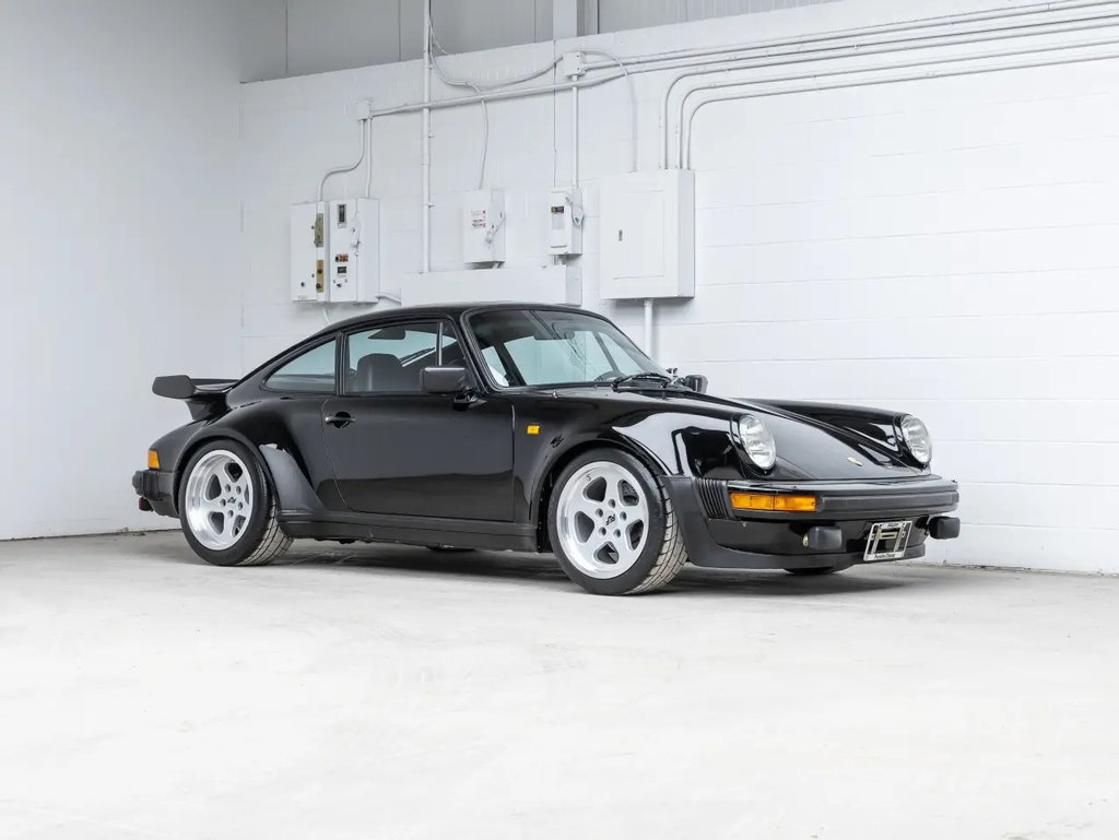 Porsche 911 Turbo 3.3