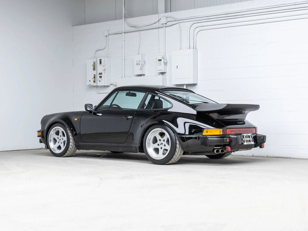 Porsche 911 Turbo 3.3