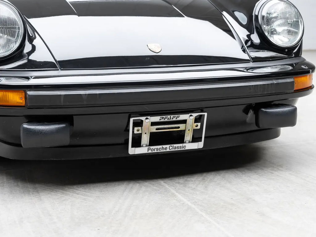 Porsche 911 Turbo 3.3