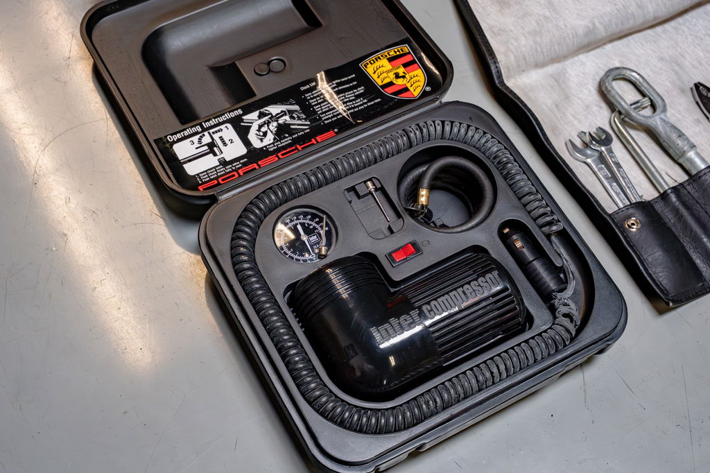 Porsche 964 America Roadster