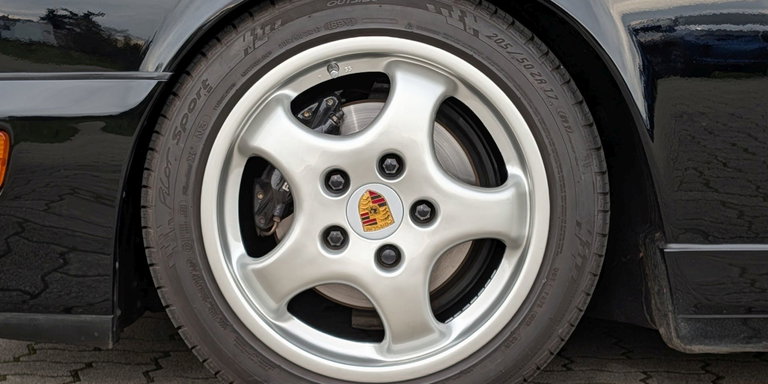 Porsche 964 Carrera 4