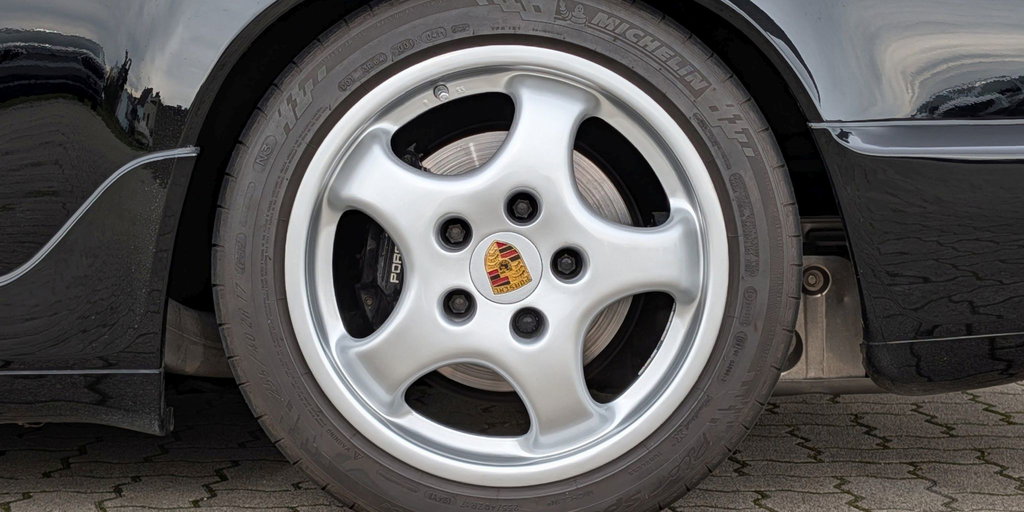 Porsche 964 Carrera 4