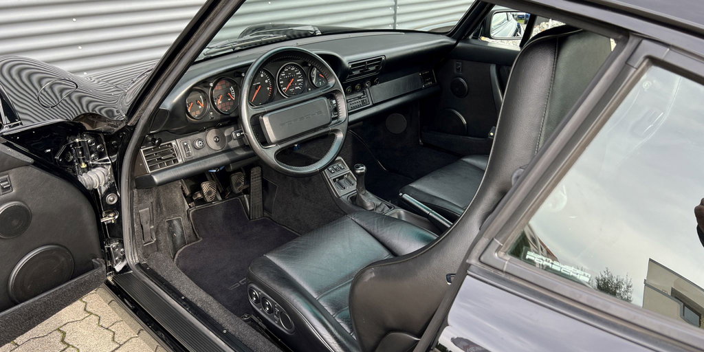 Porsche 964 Carrera 4