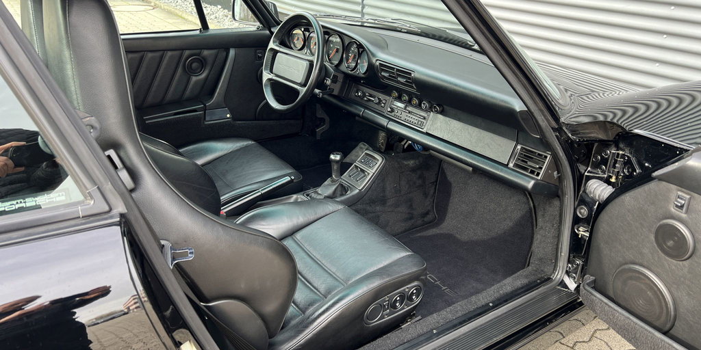 Porsche 964 Carrera 4