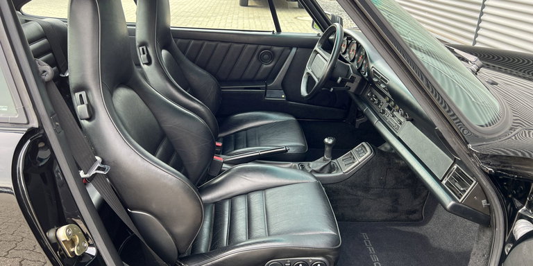 Porsche 964 Carrera 4