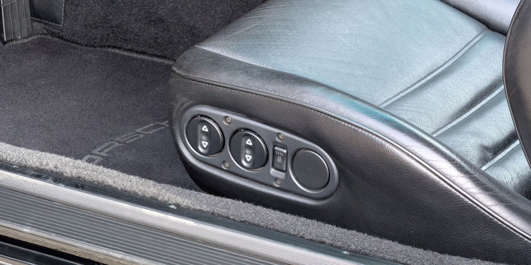 Porsche 964 Carrera 4