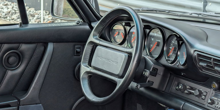 Porsche 964 Carrera 4