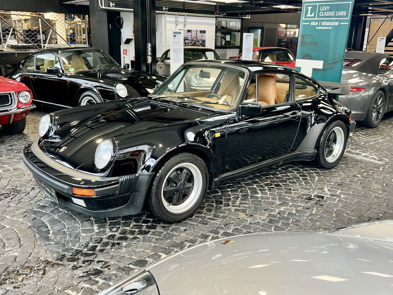 Porsche 911 Turbo 3.3