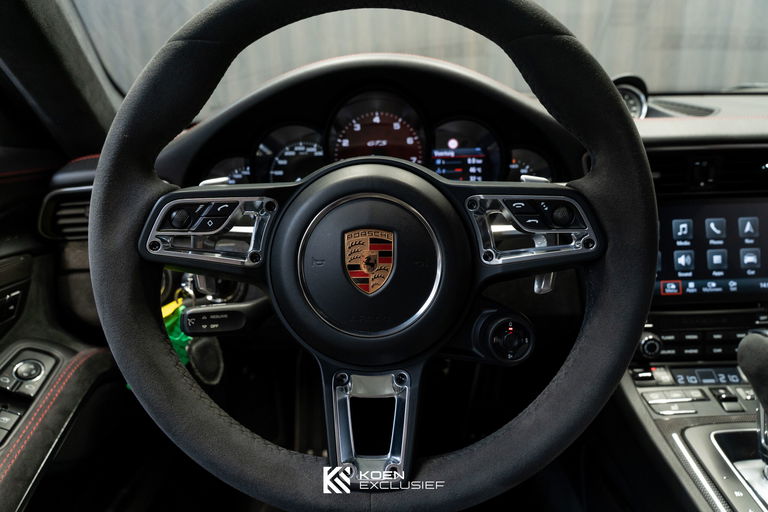 Porsche 991.2 Carrera GTS