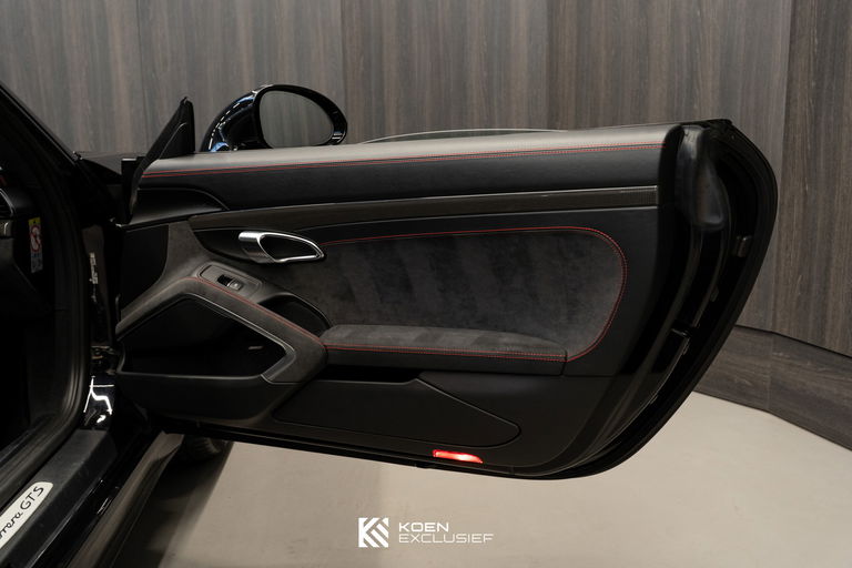 Porsche 991.2 Carrera GTS