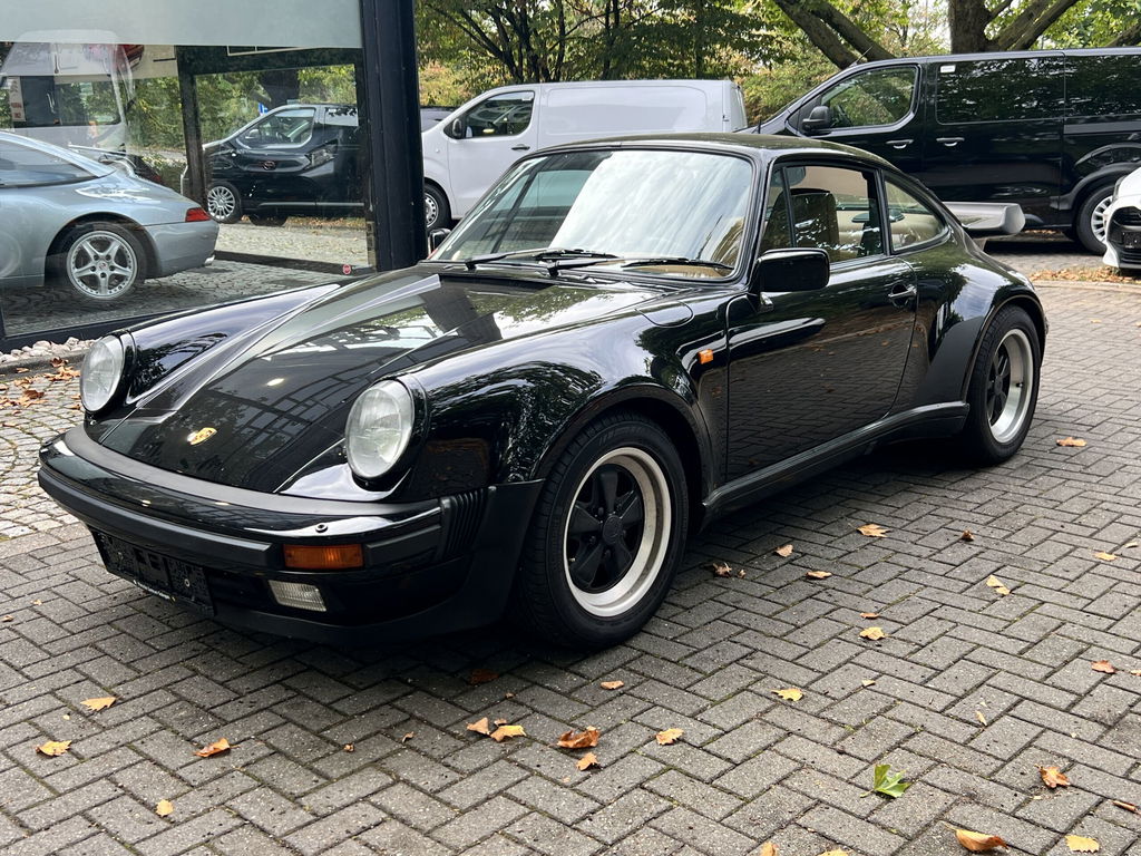 Porsche 911 Turbo 3.3