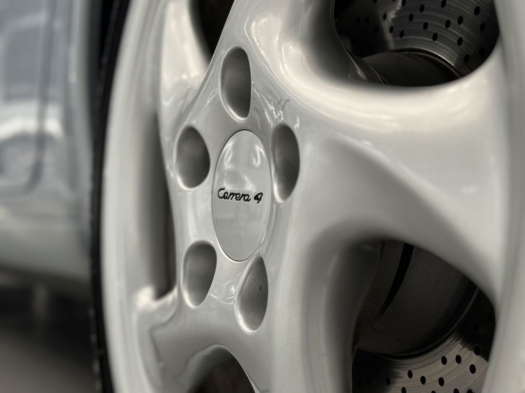 Porsche 993 Carrera 4