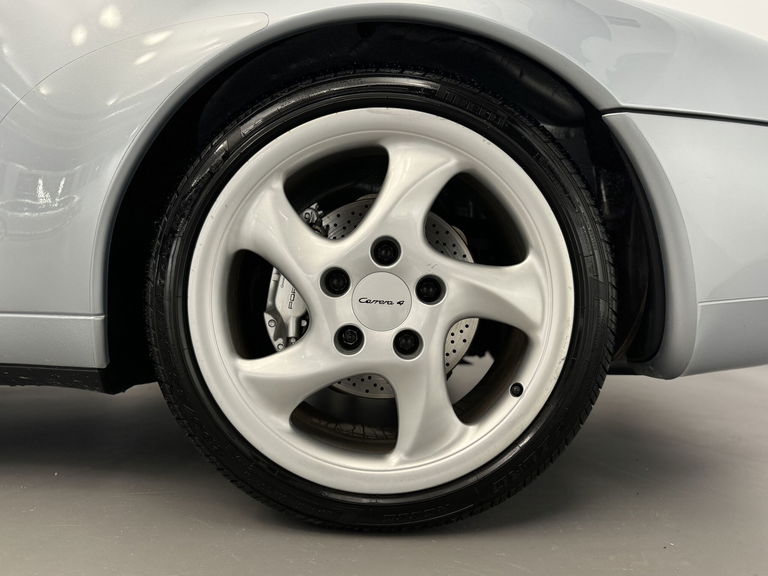 Porsche 993 Carrera 4