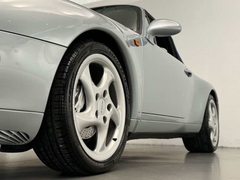 Porsche 993 Carrera 4