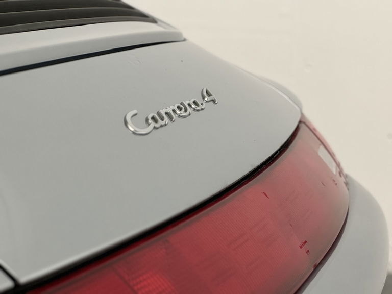 Porsche 993 Carrera 4