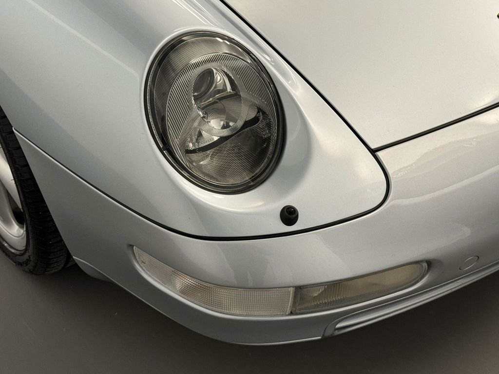 Porsche 993 Carrera 4