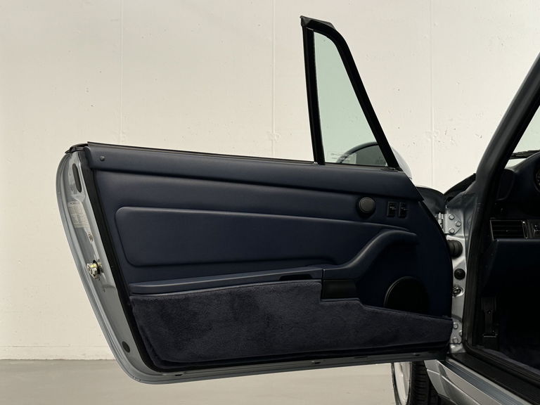 Porsche 993 Carrera 4