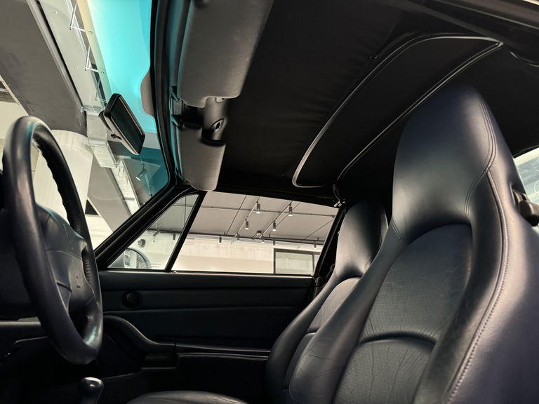 Porsche 993 Carrera 4