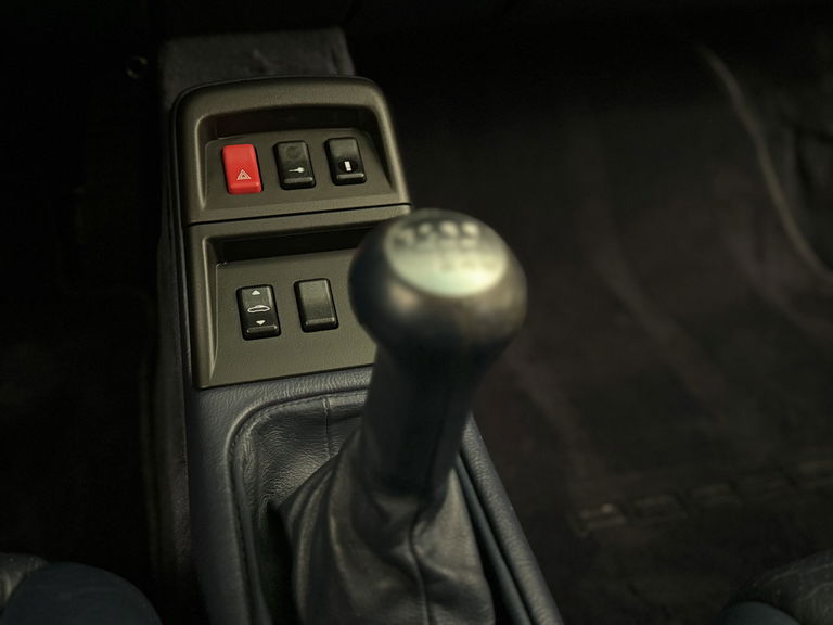 Porsche 993 Carrera 4