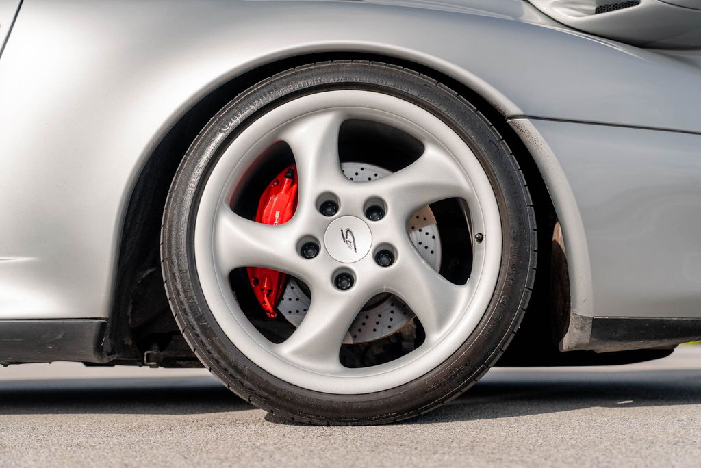 Porsche 993 Carrera 4S