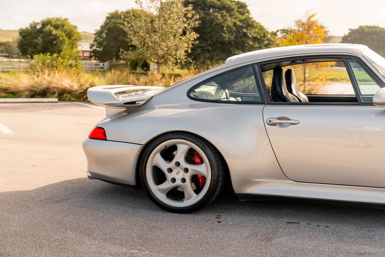 Porsche 993 Carrera 4S