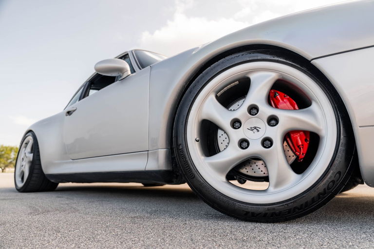 Porsche 993 Carrera 4S