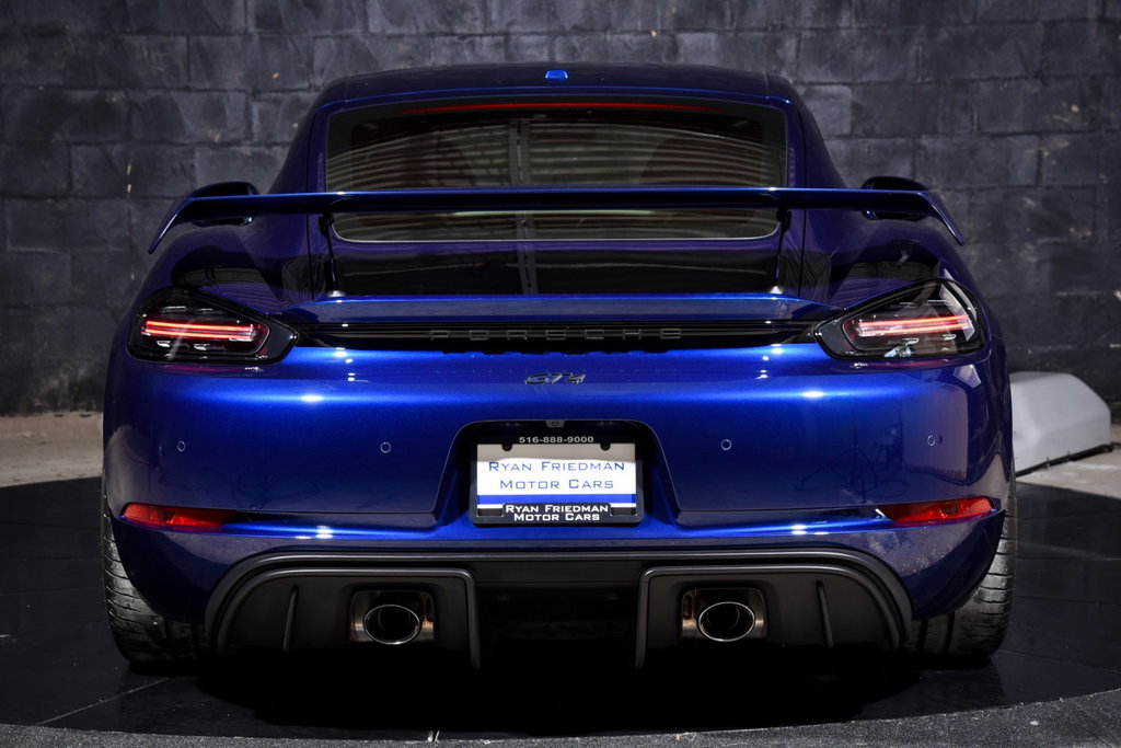 Porsche 718 Cayman GT4