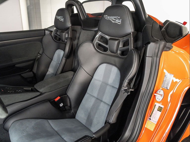 Porsche 718 Spyder RS