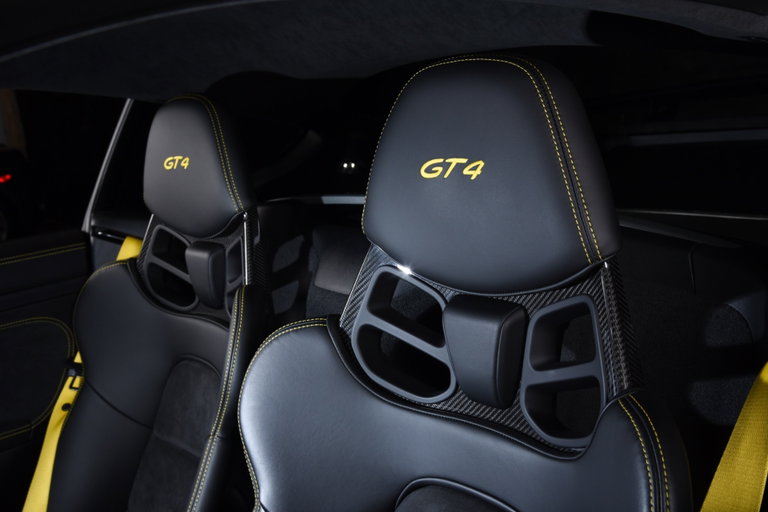 Porsche 718 Cayman GT4