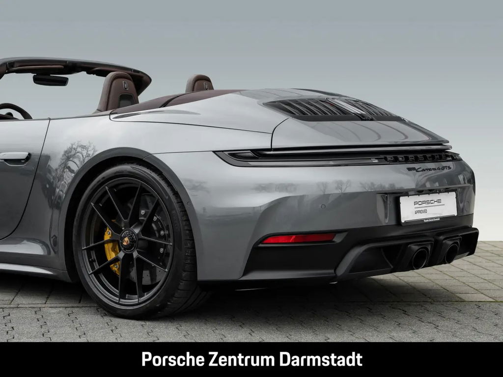 Porsche 992.2 Carrera 4 GTS