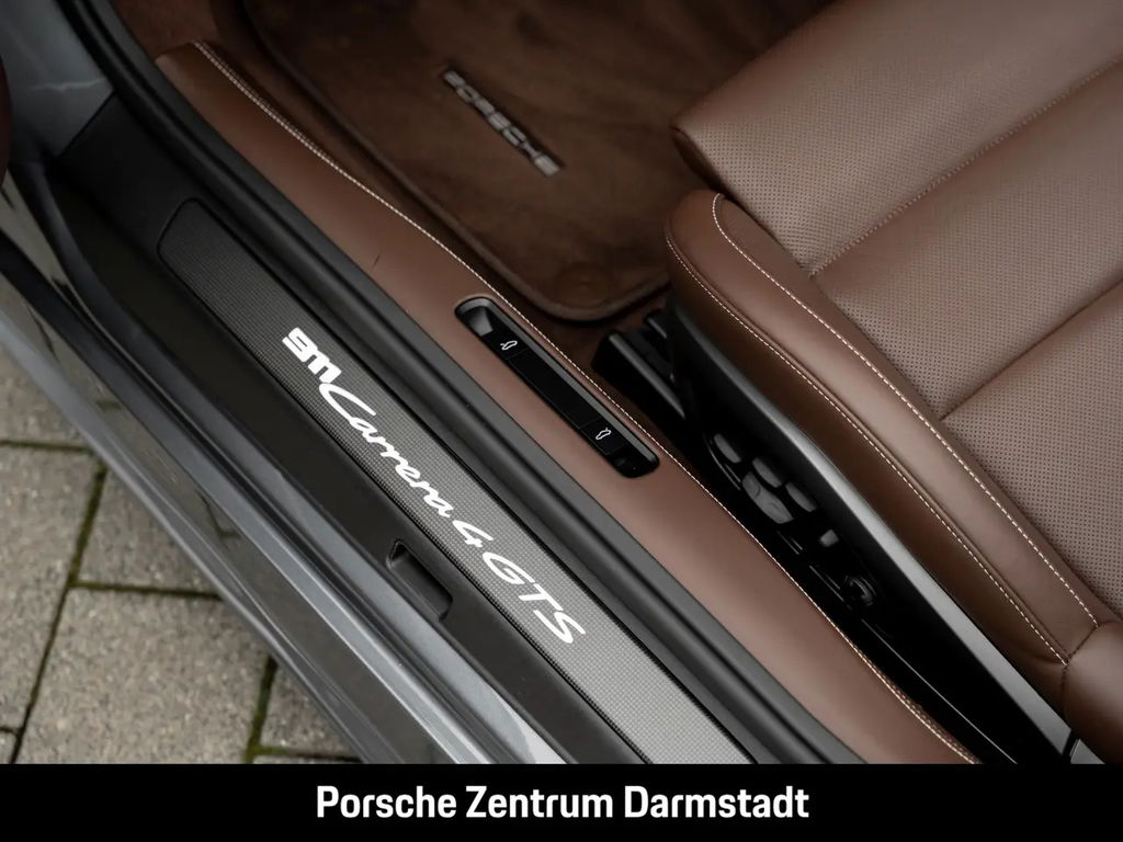 Porsche 992.2 Carrera 4 GTS