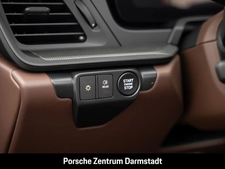 Porsche 992.2 Carrera 4 GTS