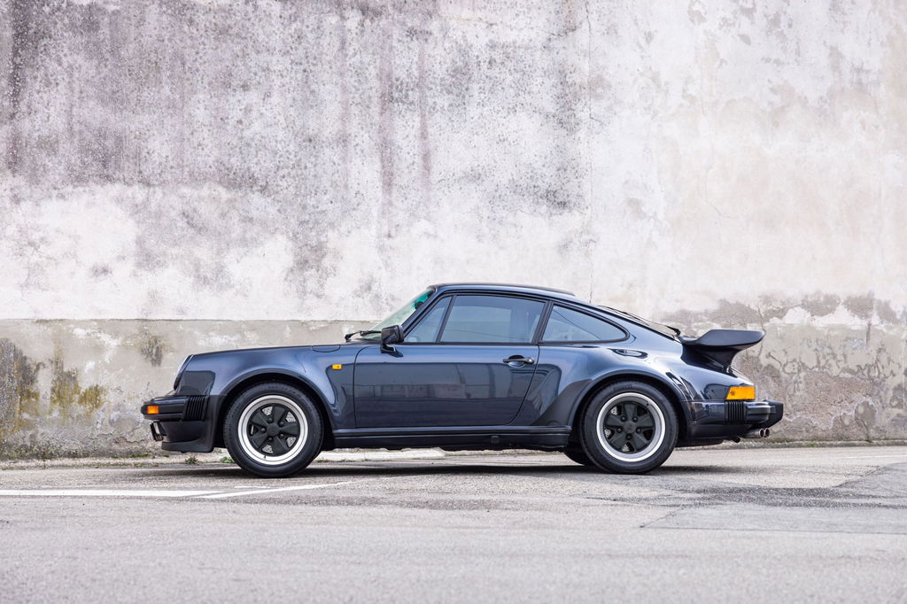 Porsche 911 Turbo 3.3