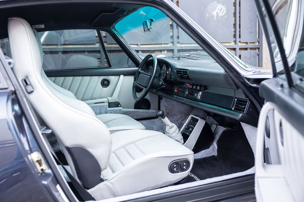 Porsche 911 Turbo 3.3