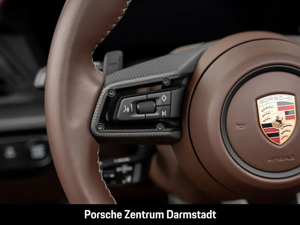 Porsche 992.2 Carrera 4 GTS