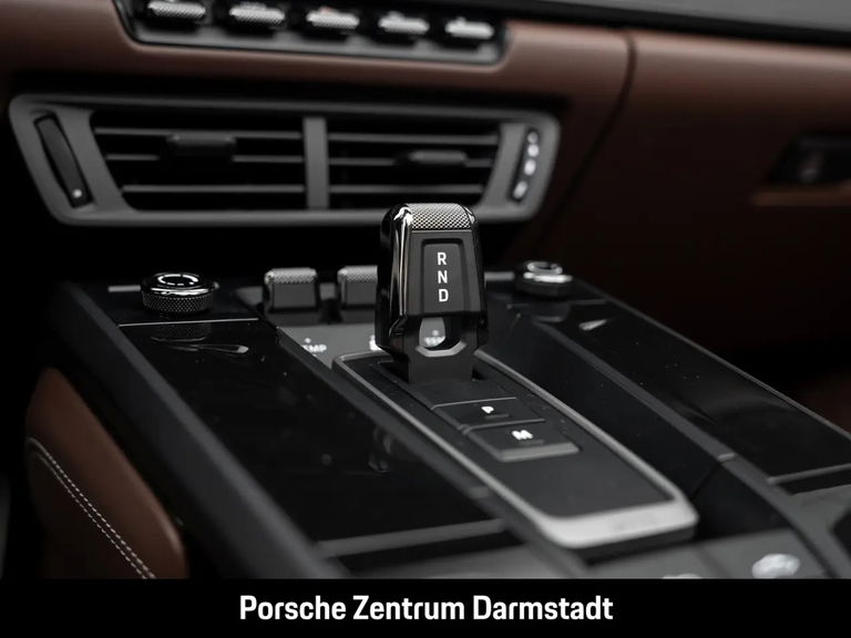 Porsche 992.2 Carrera 4 GTS