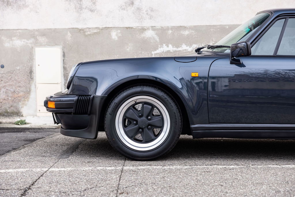 Porsche 911 Turbo 3.3