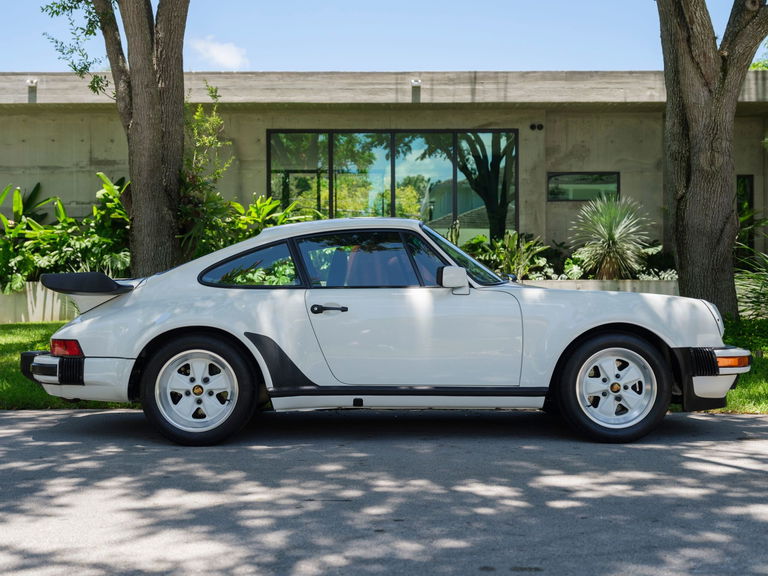 Porsche 911 Turbo 3.3