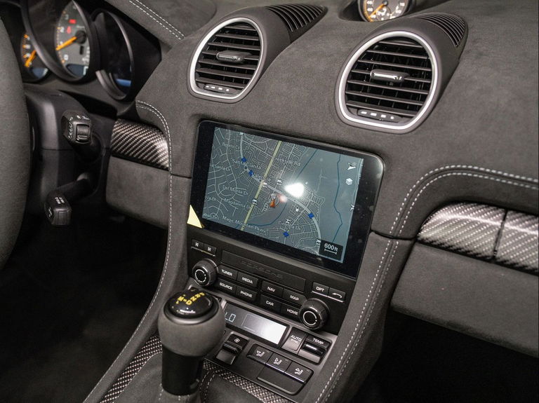 Porsche 718 Spyder RS