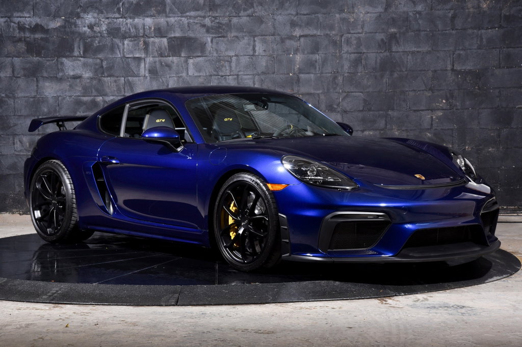 Porsche 718 Cayman GT4