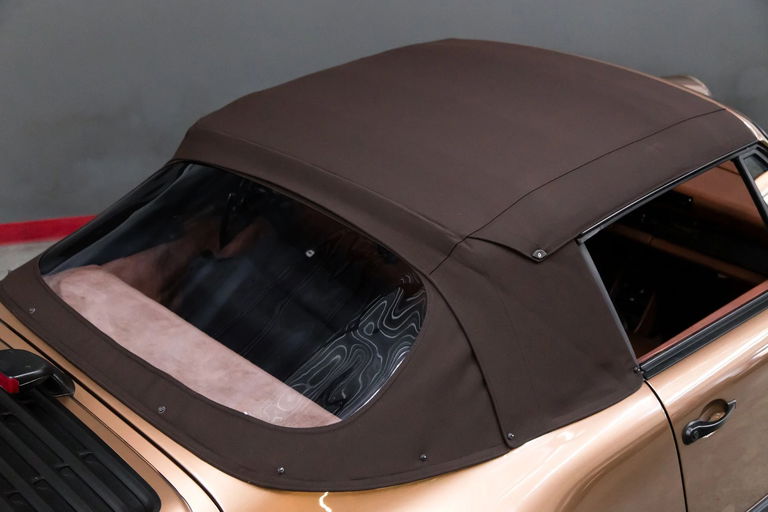 Porsche 911 Carrera 3.2 (US)