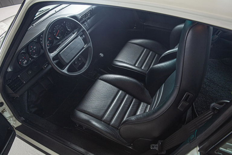 Porsche 911 Turbo 3.3