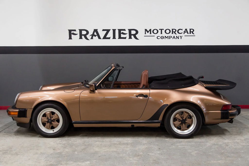 Porsche 911 Carrera 3.2 (US)